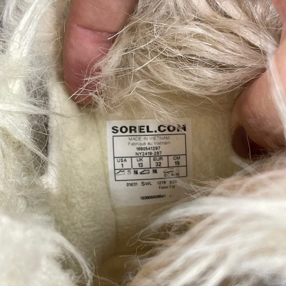 🎉Sorel Tofino II kids Tall Faux Fur Boots Winter Outdoors Tan Red Laces size 1